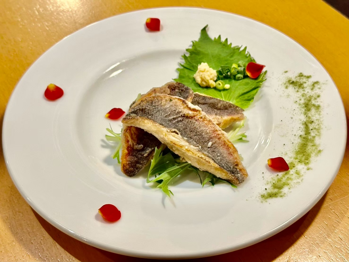 グルクン唐揚げ